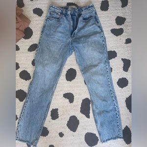 Abercrombie Curve Love jeans - The Mom High Rise